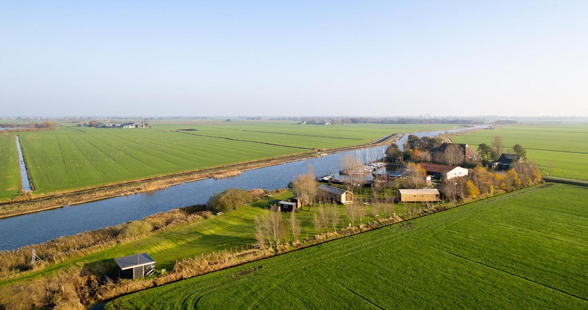 Rufus Aan Het Water Bed & Breakfast Boornzwaag over de Wielen Exterior photo